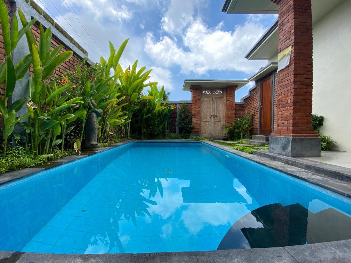 Mayura Private Pool